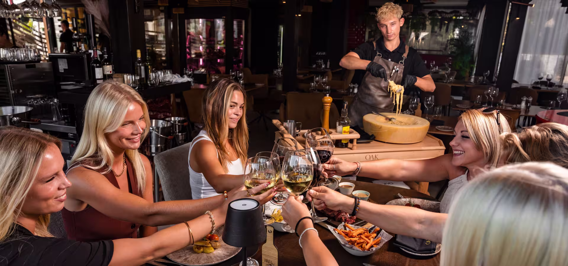 OAK Firehouse & Cocktail Ljubljana OAK Firehouse & Cocktail Ljubljana